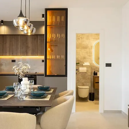 Villa Stone House Mia