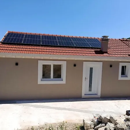 Villa Stone House Mia *